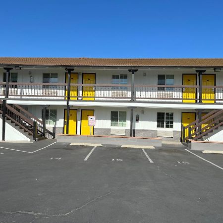 Escondido Inn Kültér fotó