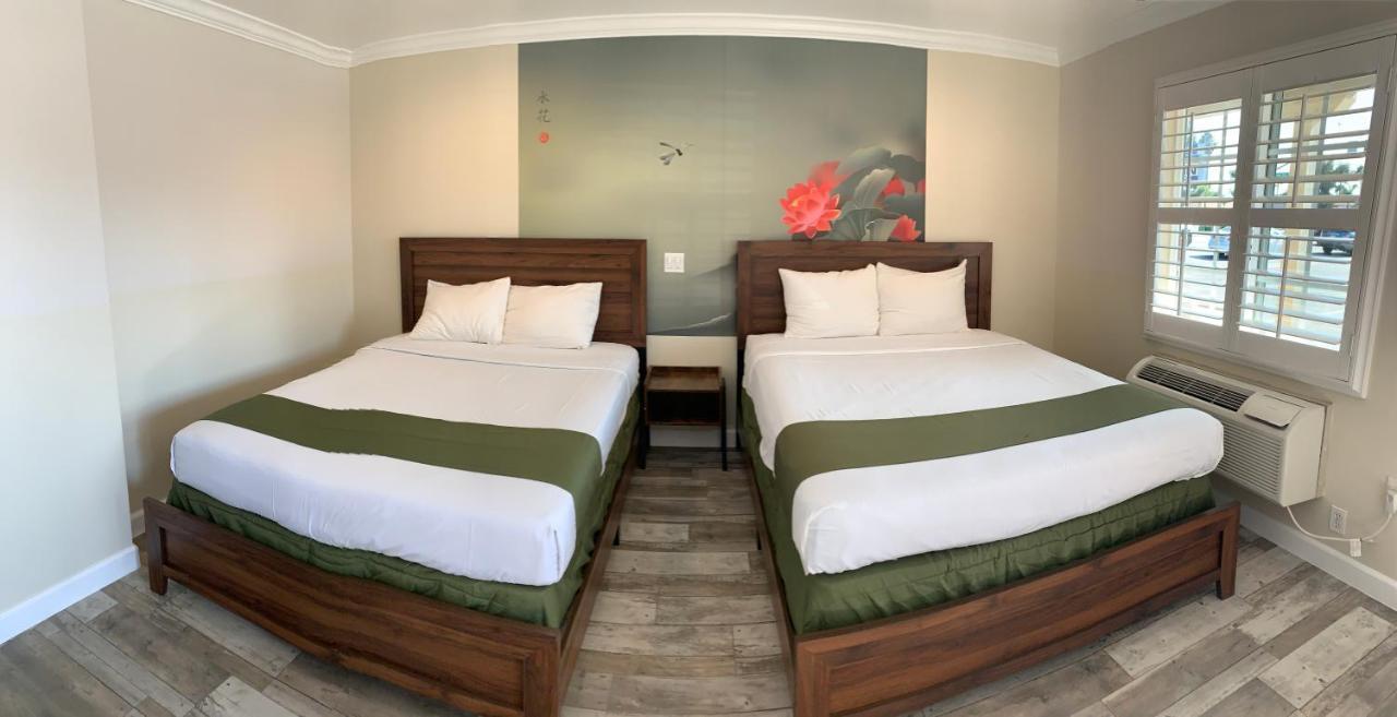 Escondido Inn Kültér fotó