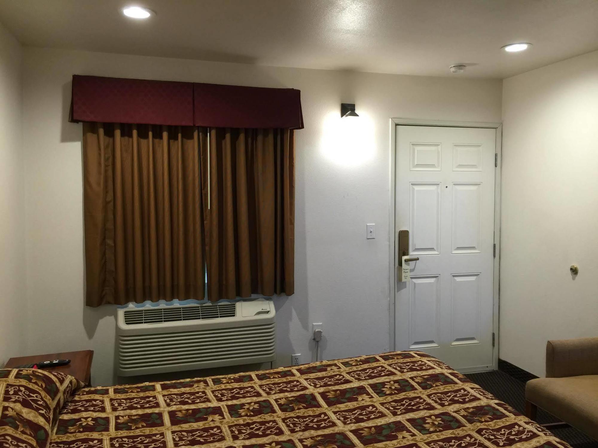 Escondido Inn Kültér fotó